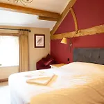 Coach House Πανδοχείο Bentham