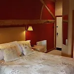 Coach House 4*
