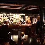 Coach House Πανδοχείο Bentham