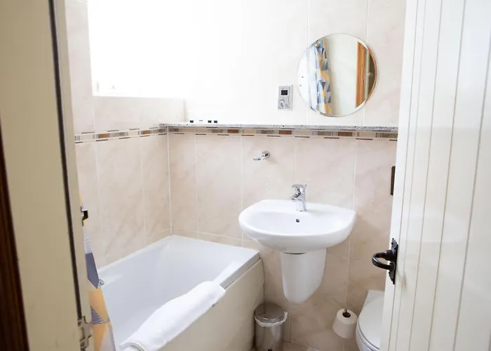 Coach House Inn Bentham