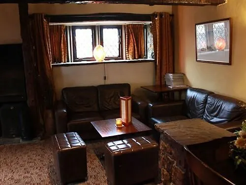 Coach House Inn 4*