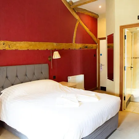 אורחן Coach House 4*