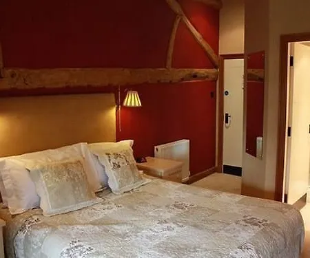 Coach House 4*