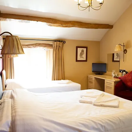 Coach House 宾馆 4*