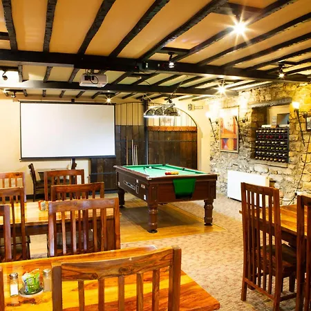 宾馆 Coach House 4*